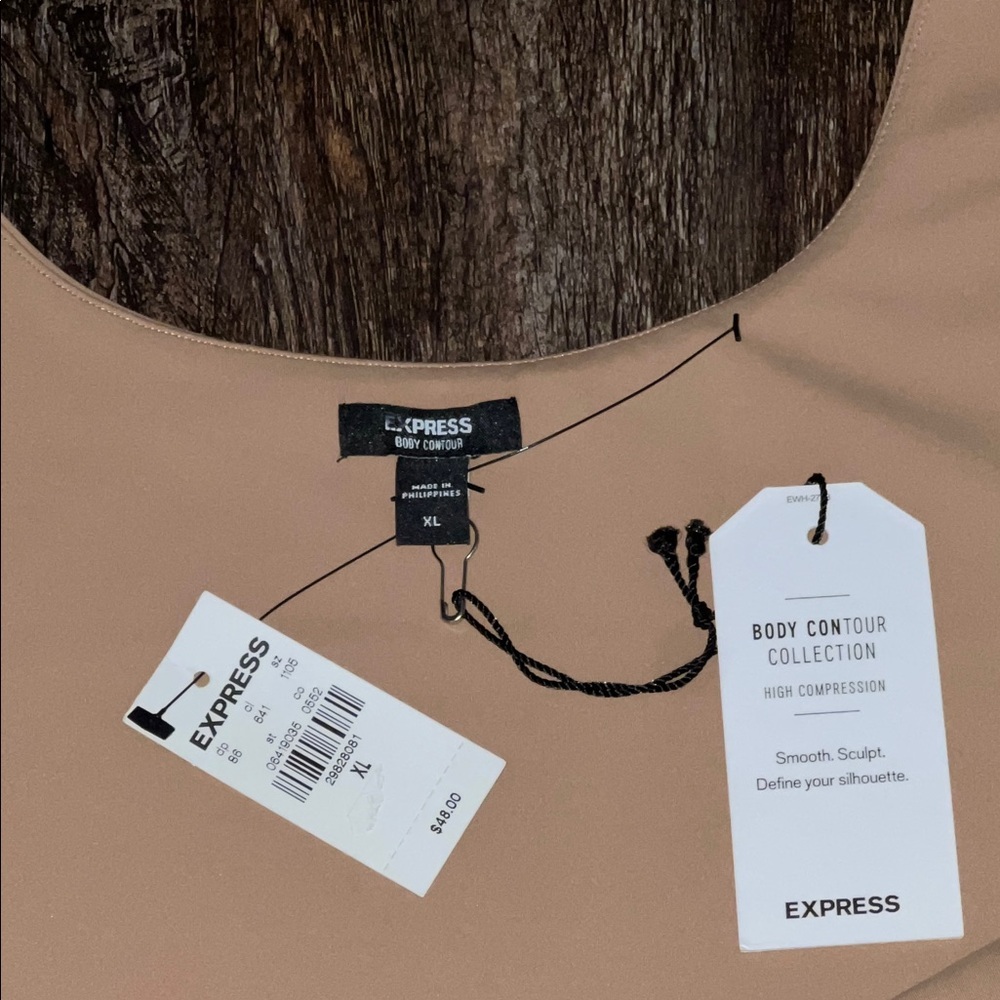 Express Beige Sleeveless Bodysuit - Picture 4 of 4